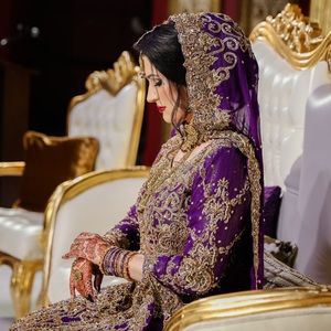 Meet your Posher, Eliza